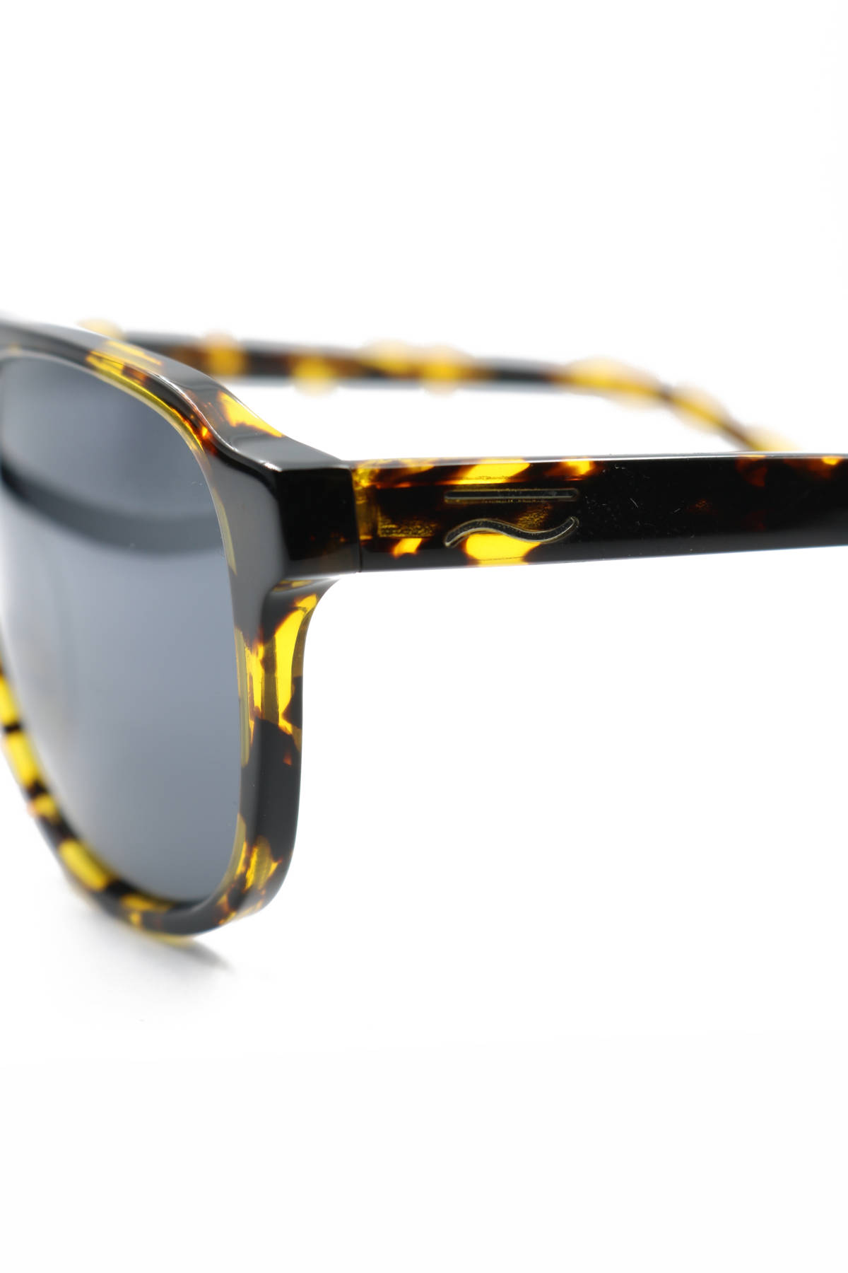 Слънчеви очила SIMPLIFY4