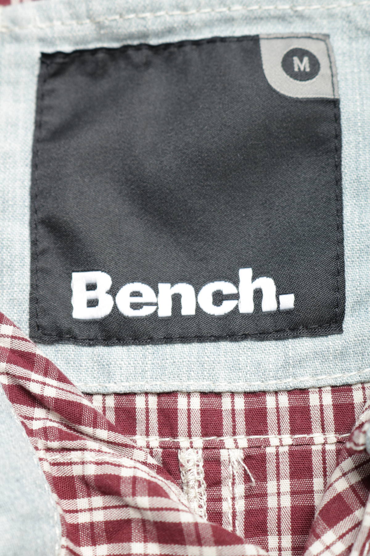 Спортно-елегантна риза BENCH3