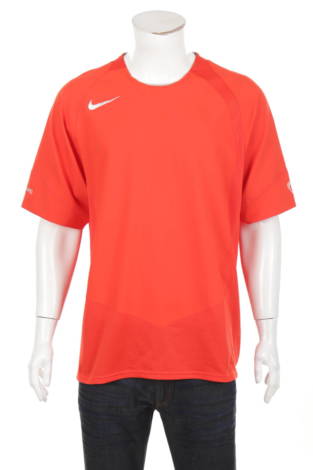 Спортна тениска NIKE - Mania Спортна тениска NIKE