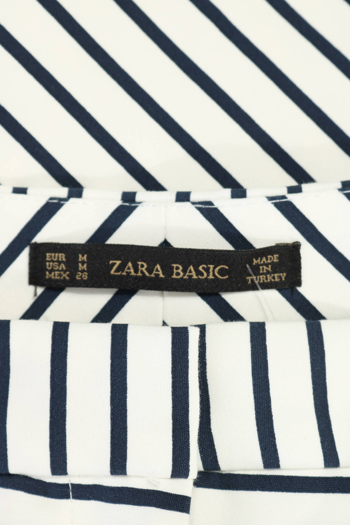 Къси панталони ZARA BASIC3