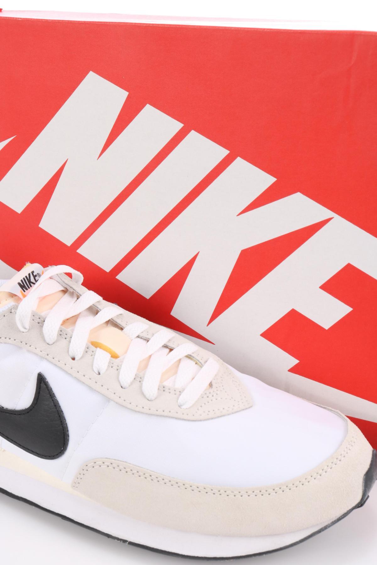 Маратонки NIKE4