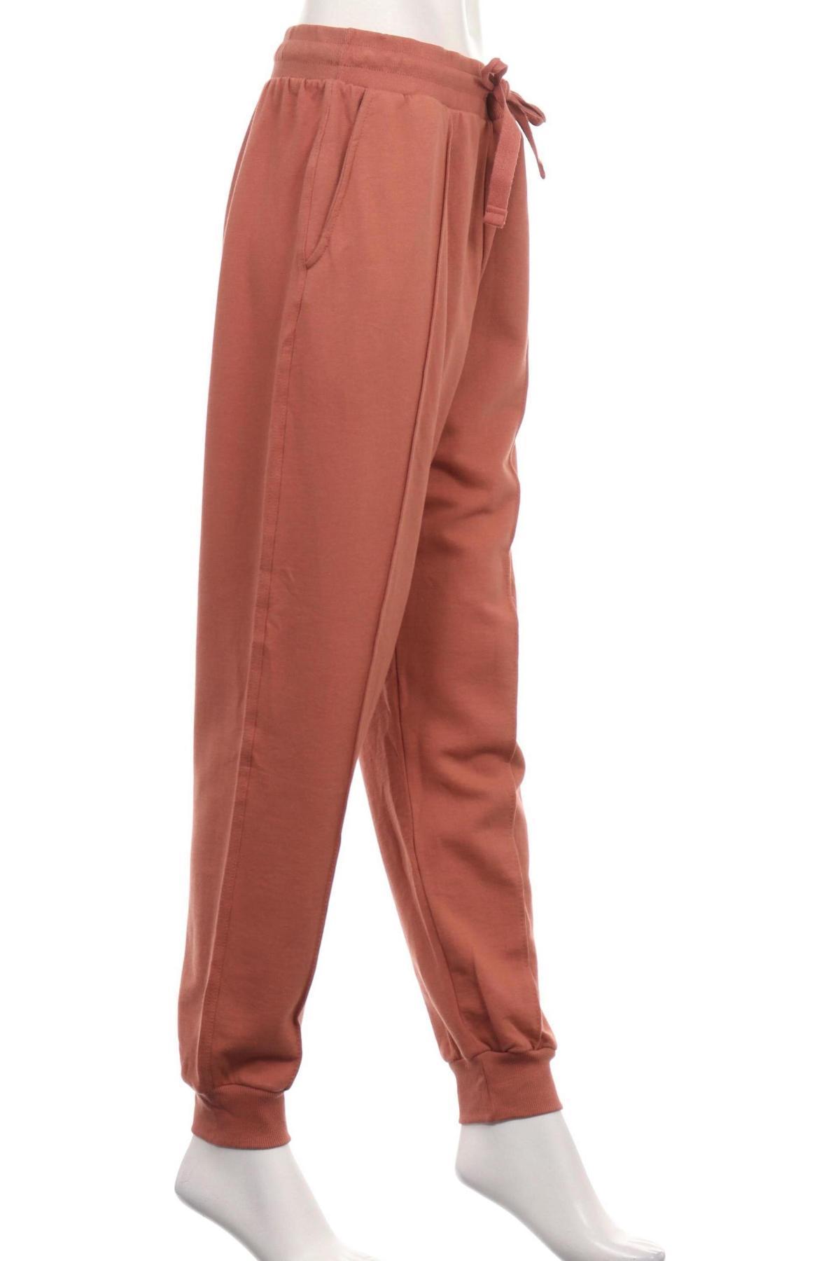 Спортно долнище MANGO3