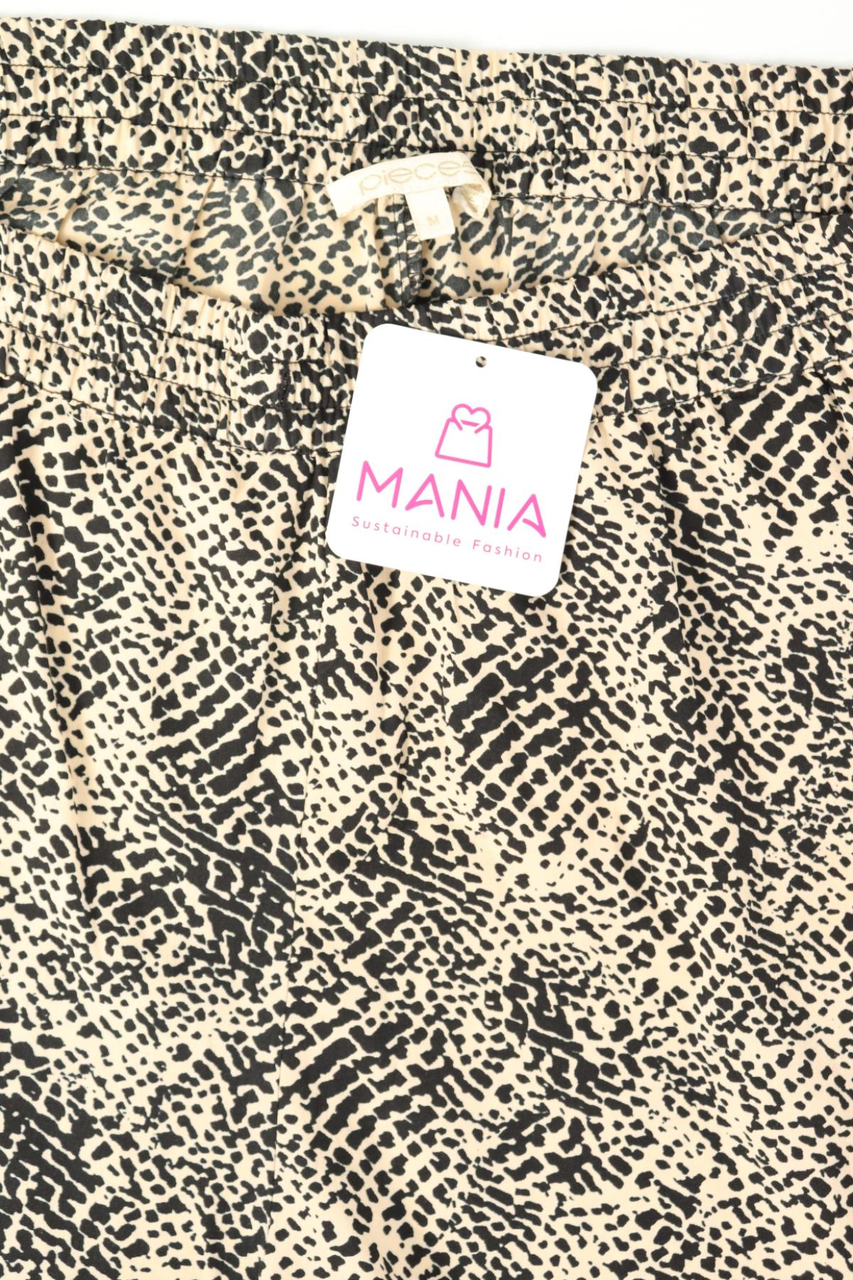 Къси панталони PIECES3