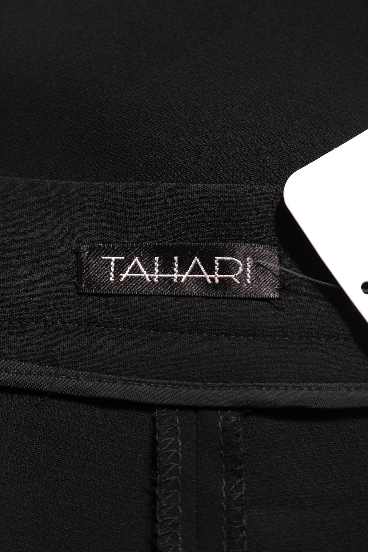 Официален панталон TAHARI3