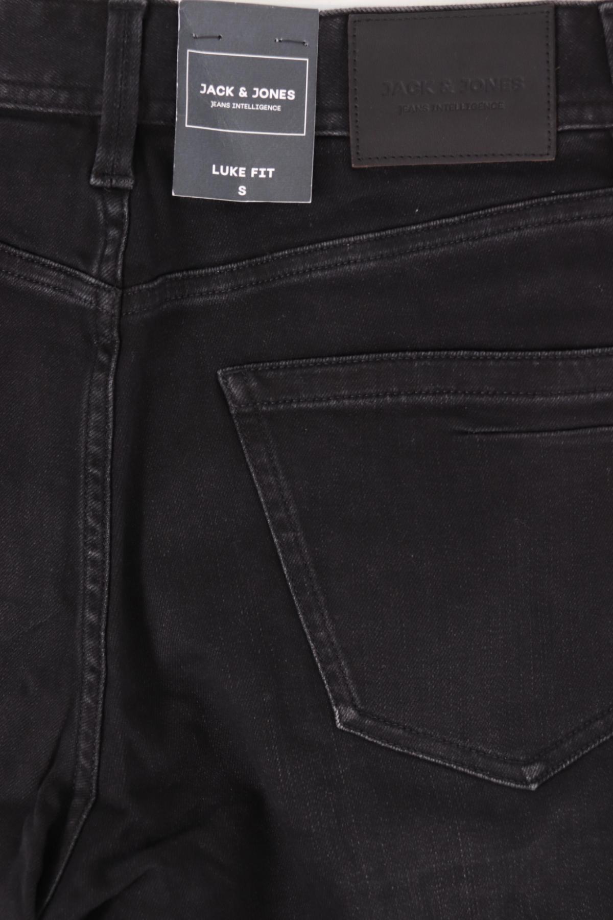 Къси дънки JACK & JONES3 - Mania Къси дънки JACK & JONES3