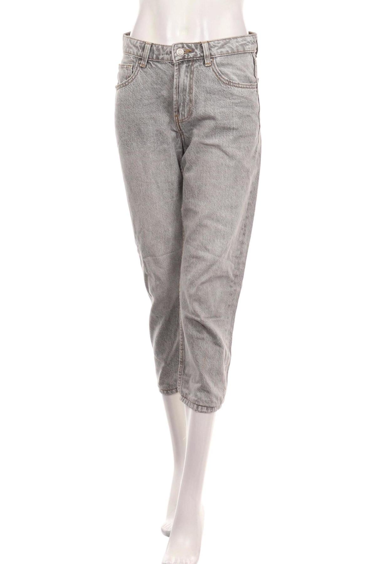 Дънки с висока талия BERSHKA1