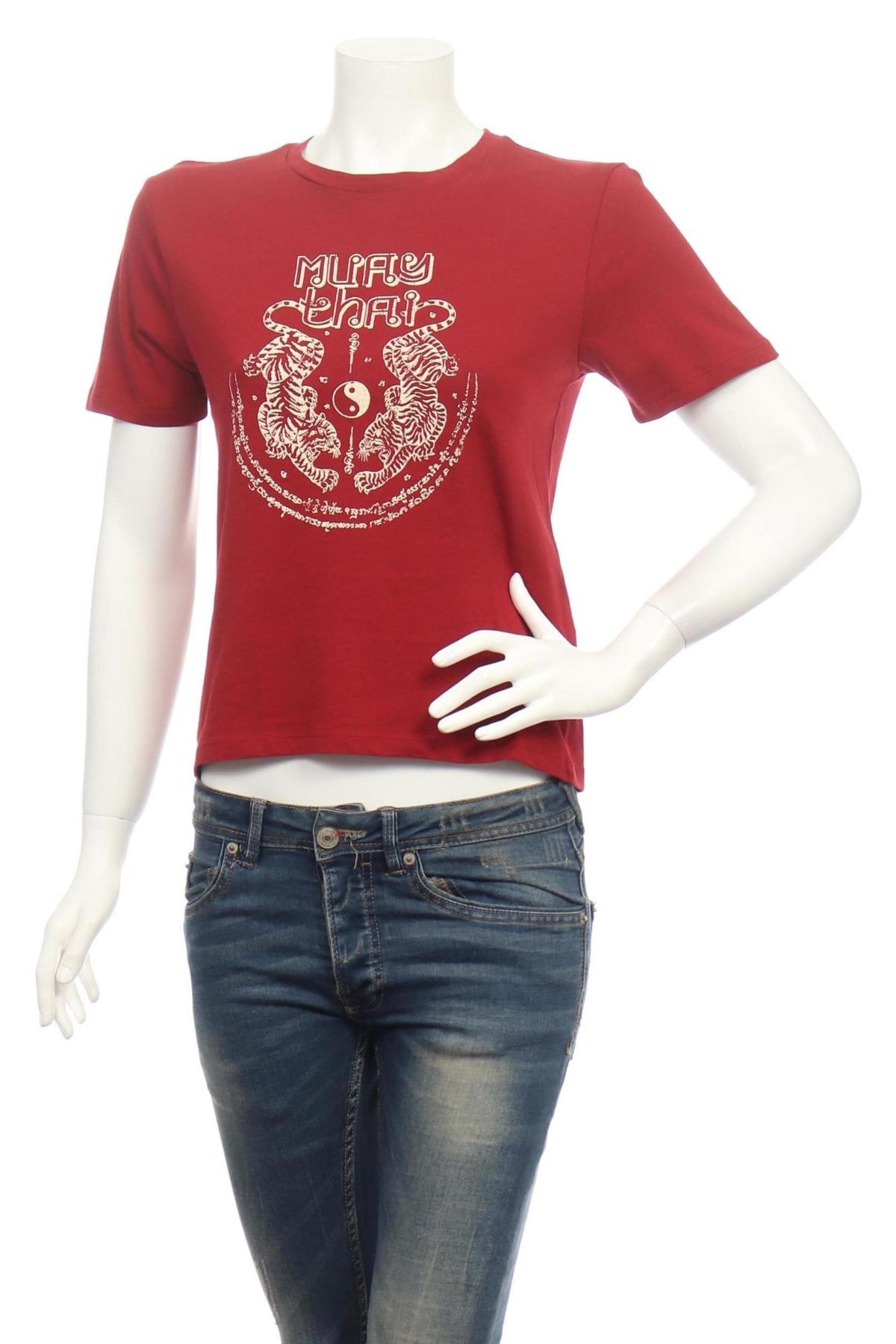 Тениска с щампа JENNYFER1