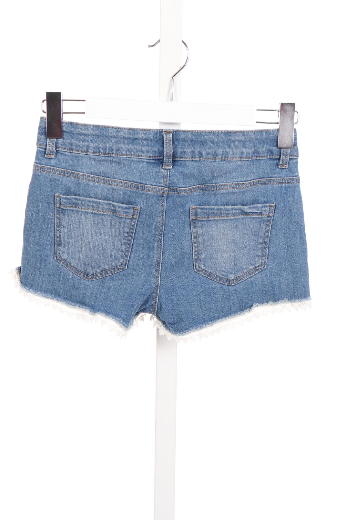 Детски къси панталони C&A2