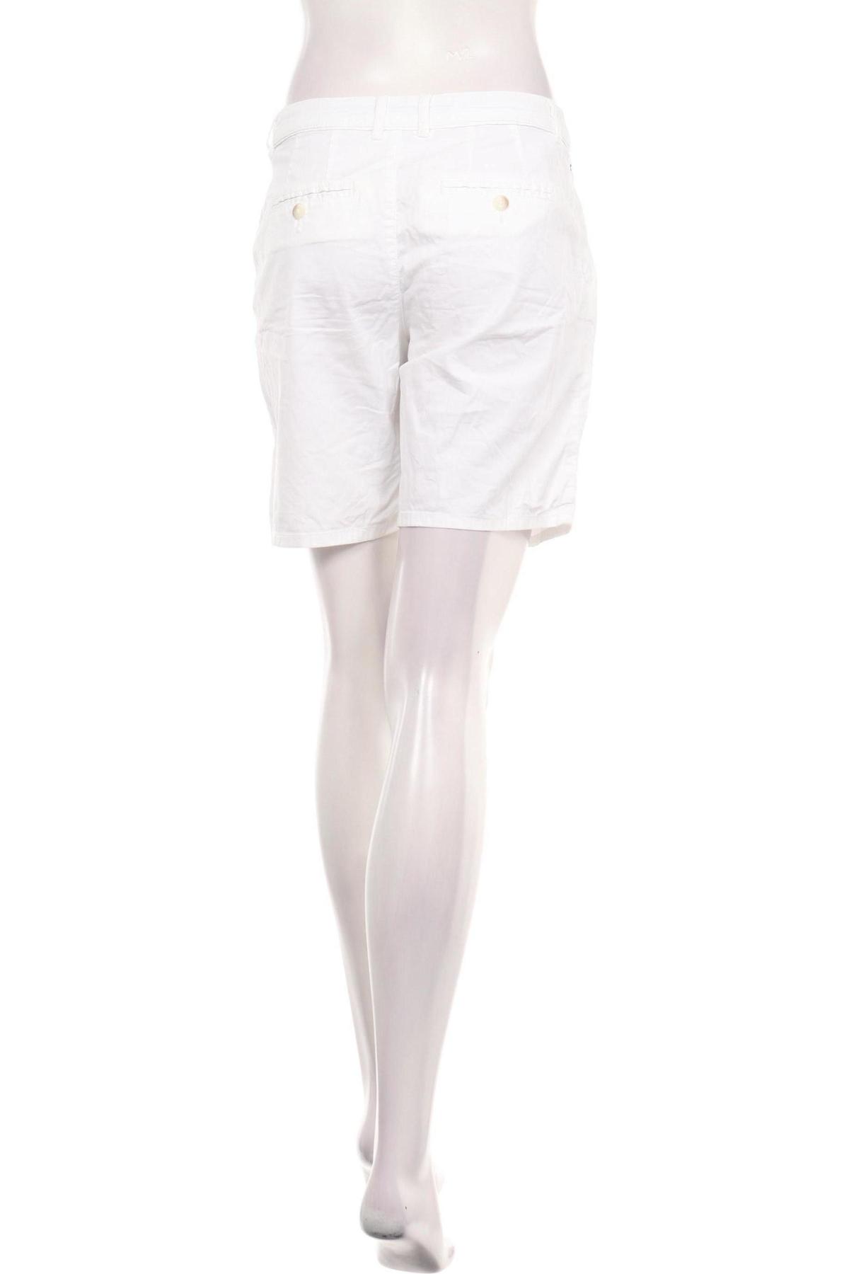 Къси панталони ESPRIT2