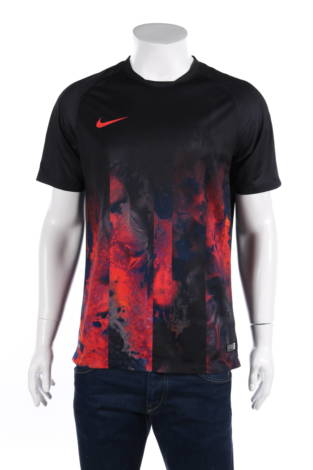 Спортна тениска Nike - Mania Спортна тениска Nike