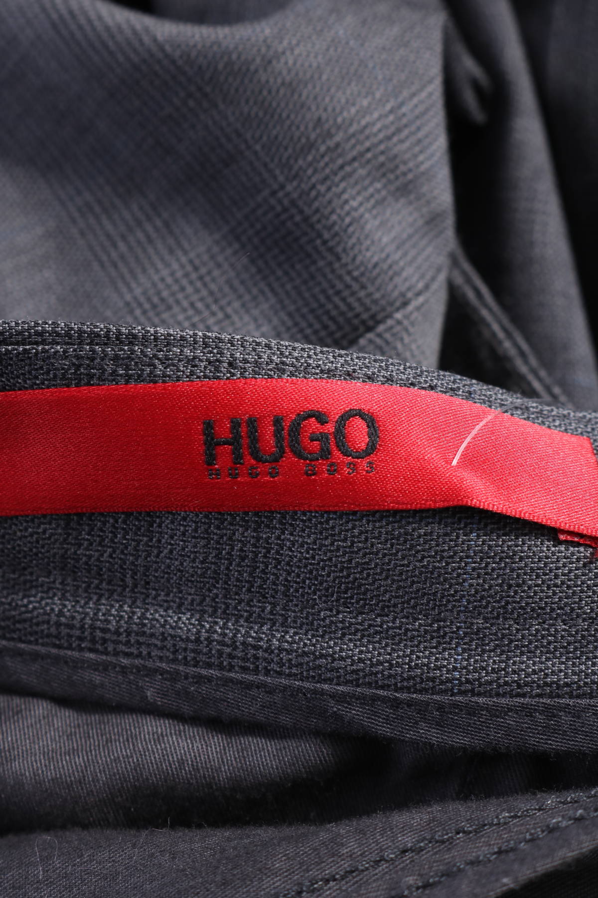 Официален панталон HUGO BOSS3