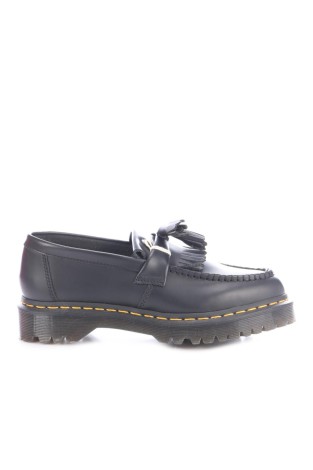 Ниски обувки DR. MARTENS - Mania Ниски обувки DR. MARTENS