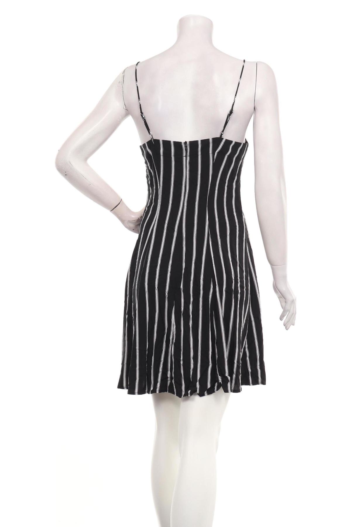 Ежедневна рокля REVIEW2