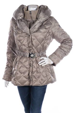 Зимно яке Guess - Mania Зимно яке Guess