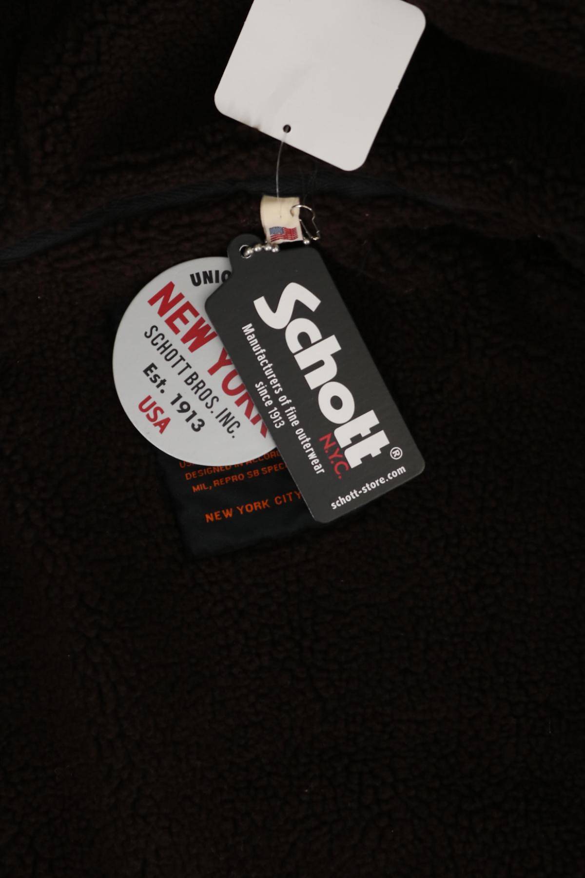 Жилетка SCHOTT NYC3