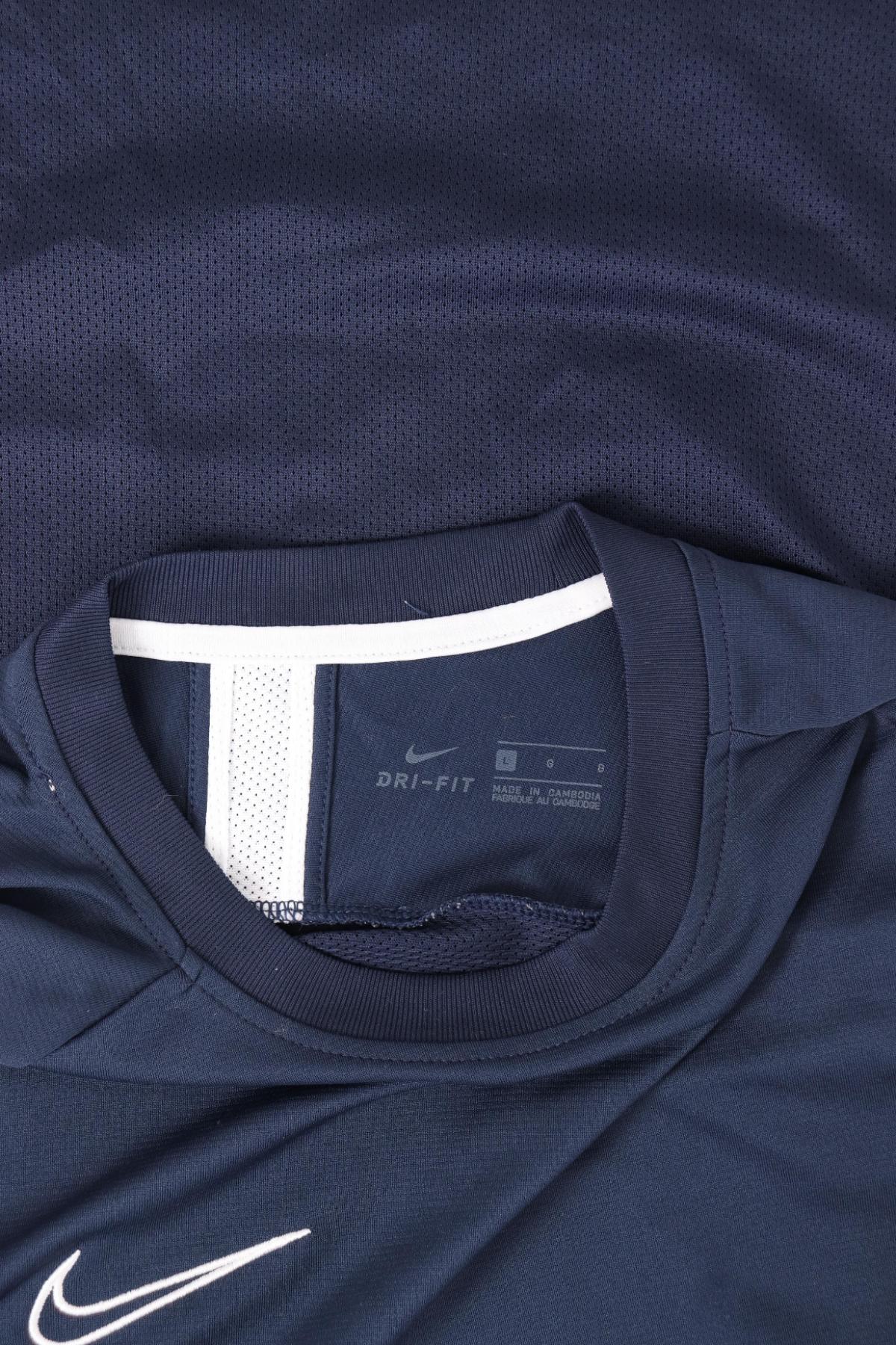 Спортна тениска NIKE3