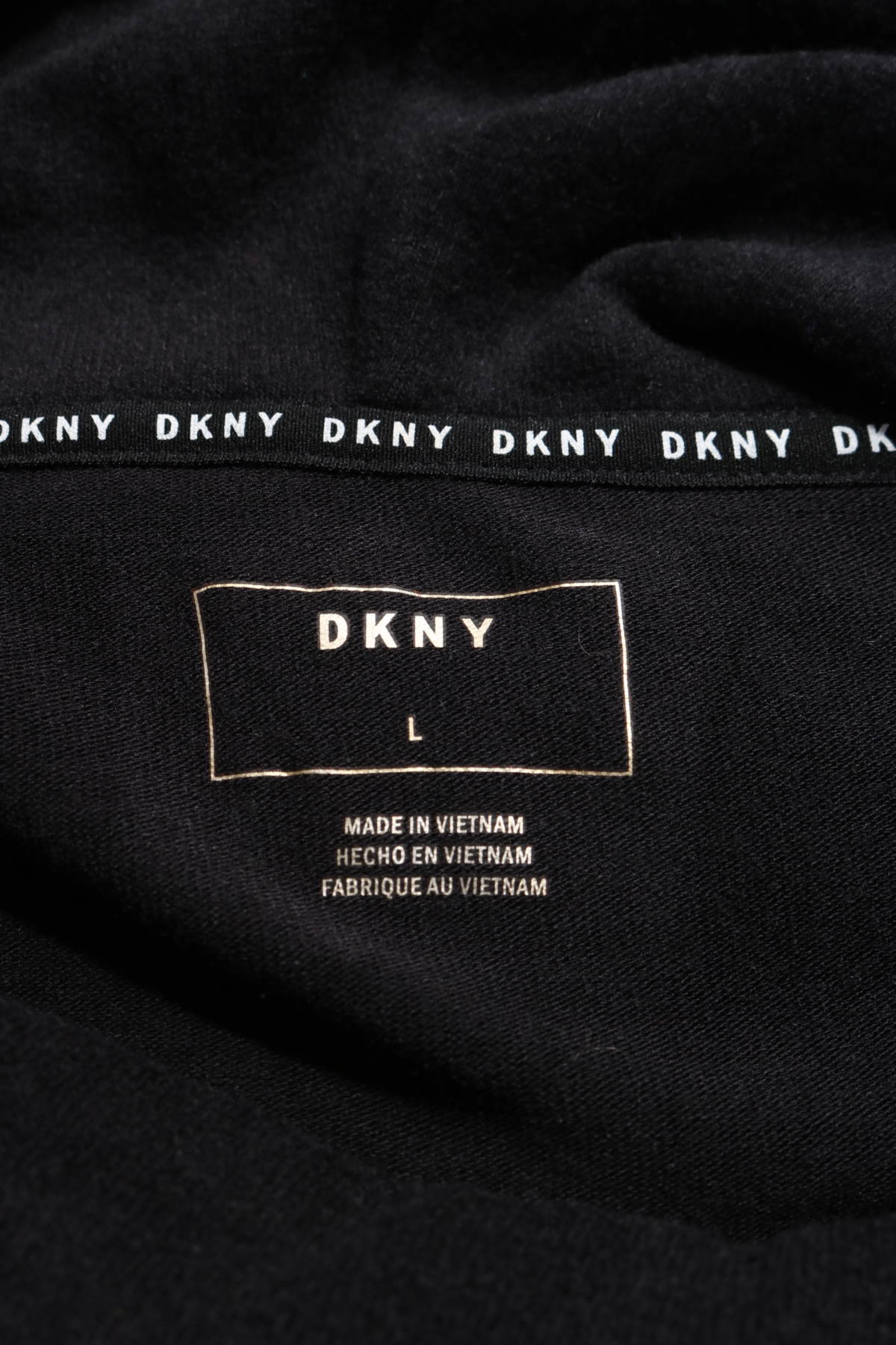 Пуловер с поло яка DKNY3