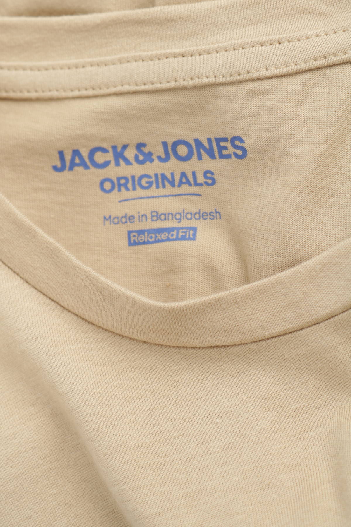 Тениска с щампа JACK & JONES3