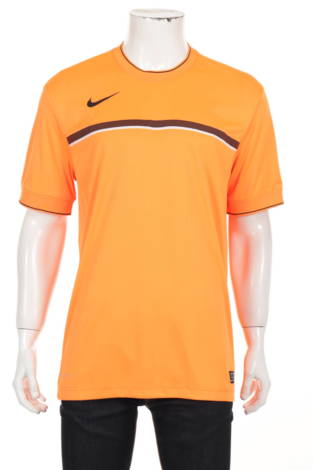 Спортна тениска NIKE - Mania Спортна тениска NIKE