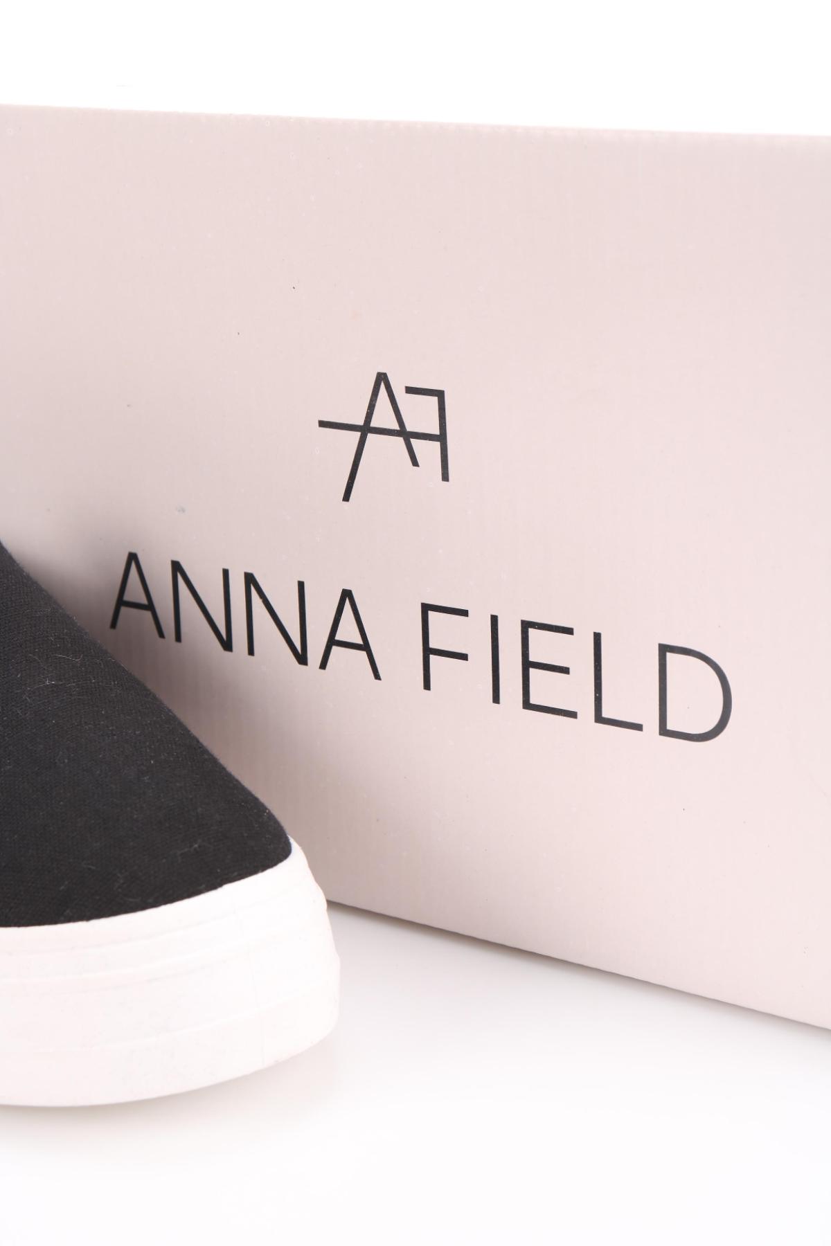 Спортни/Ежедневни обувки ANNA FIELD4
