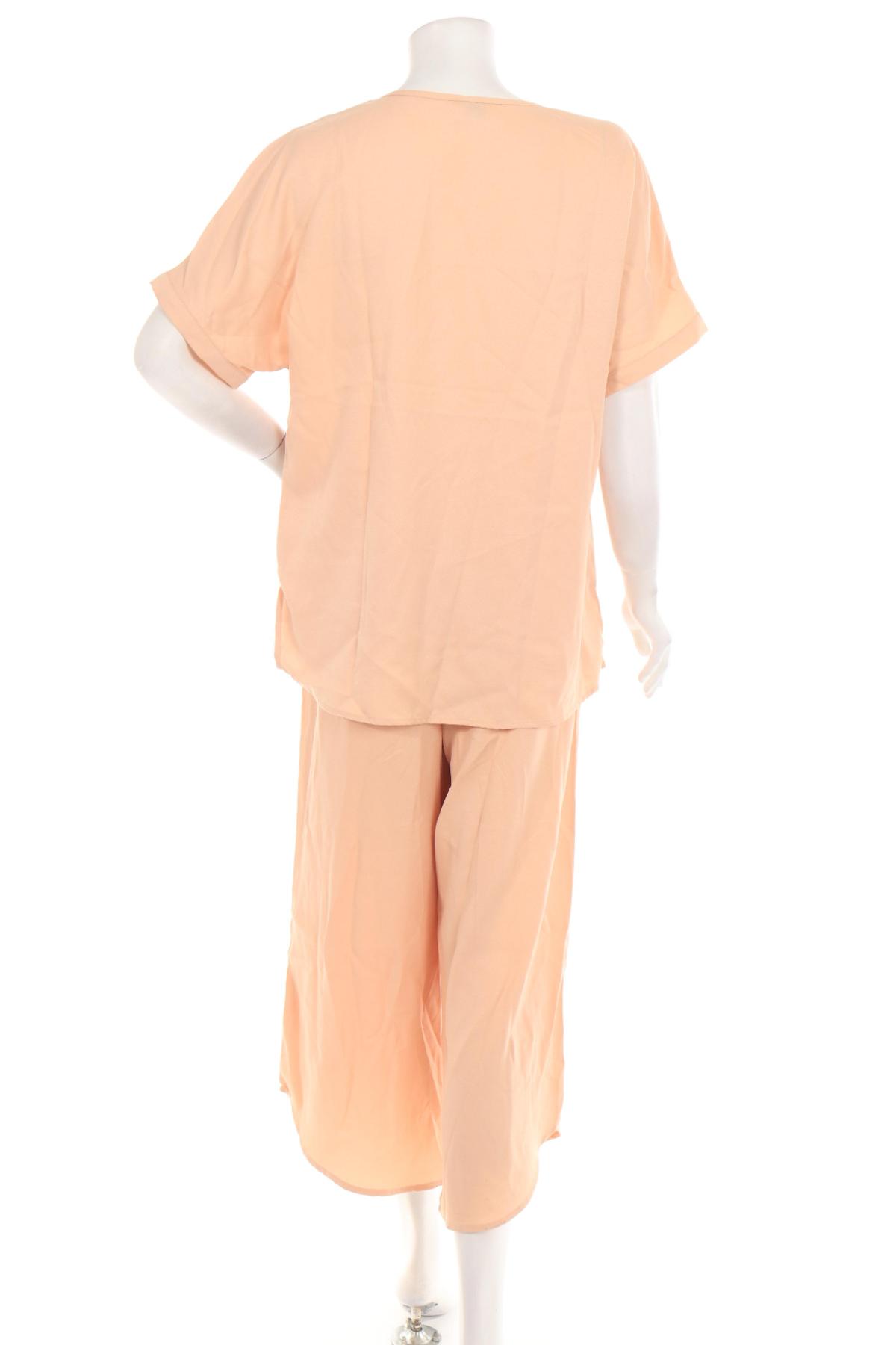 Костюм с панталон SHEIN2