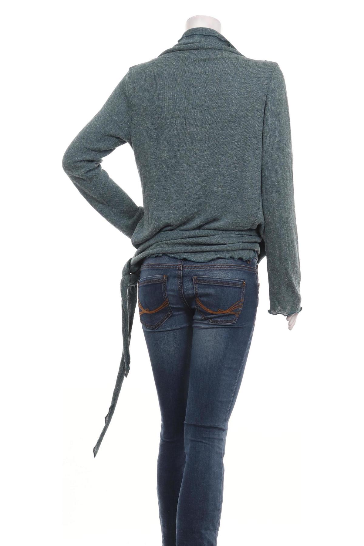 Жилетка NO NAME2