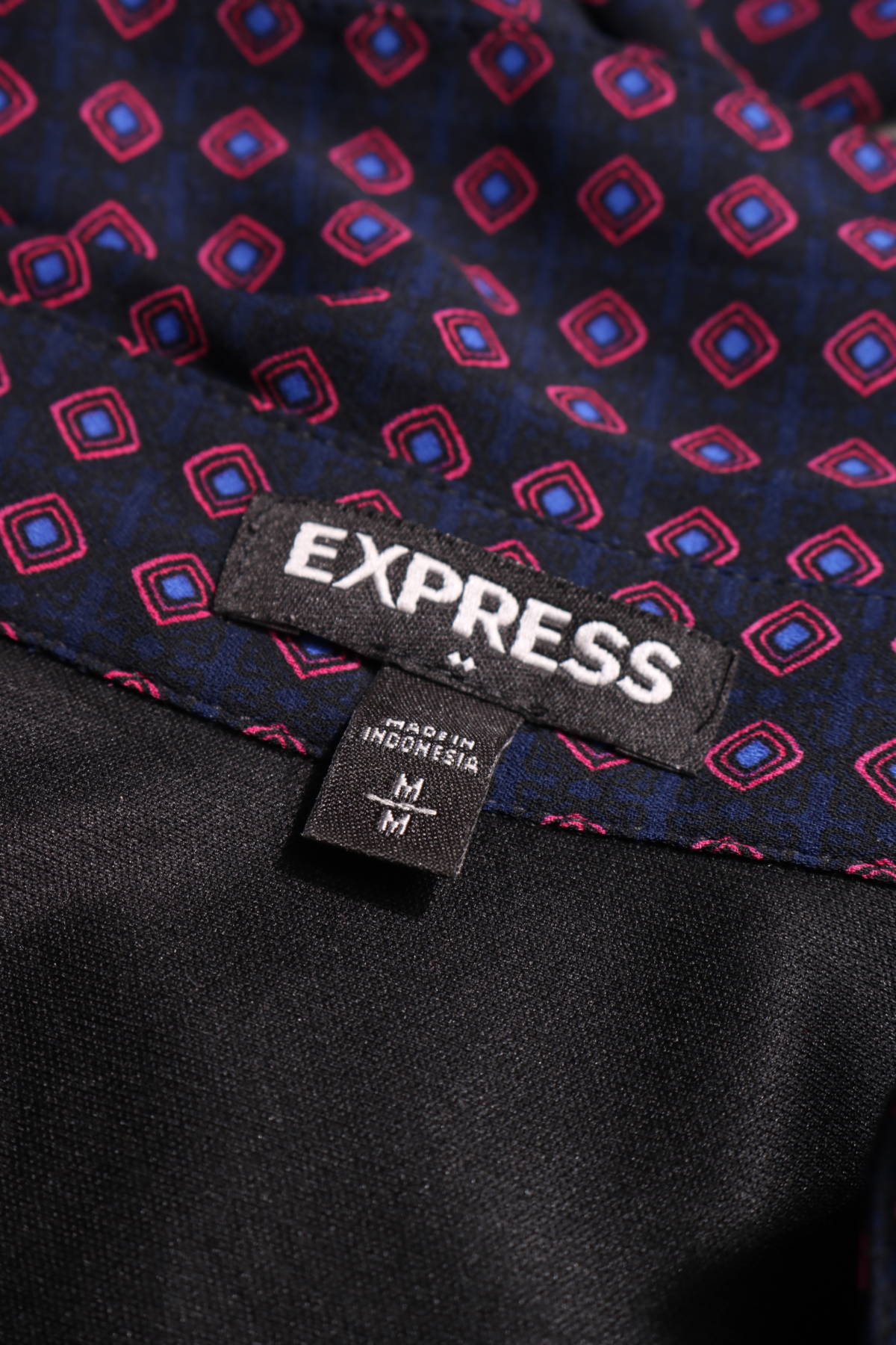 Официална рокля Express3 - Mania Официална рокля Express3
