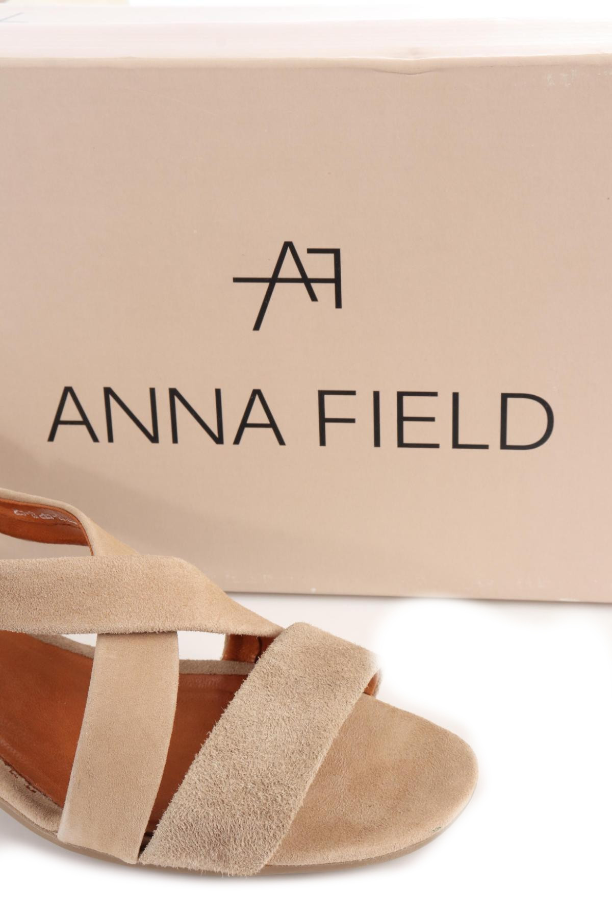 Сандали на ток ANNA FIELD4