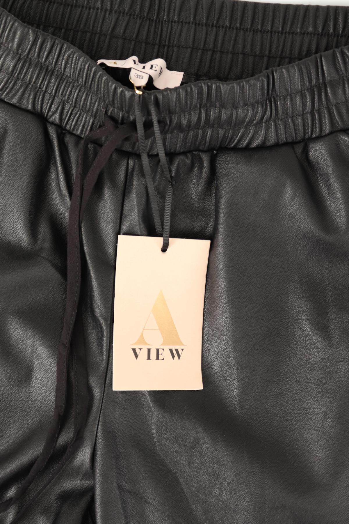 Кожен панталон A VIEW3