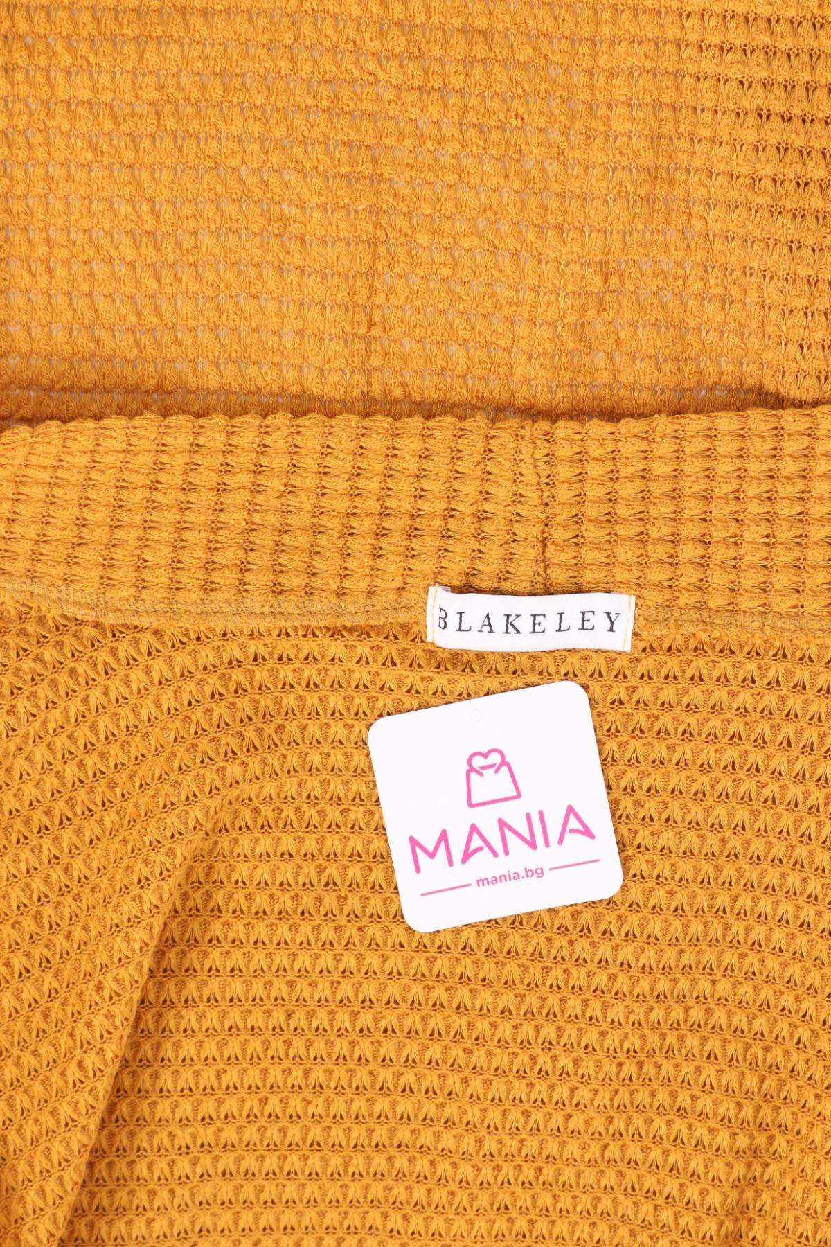 Жилетка NO NAME3