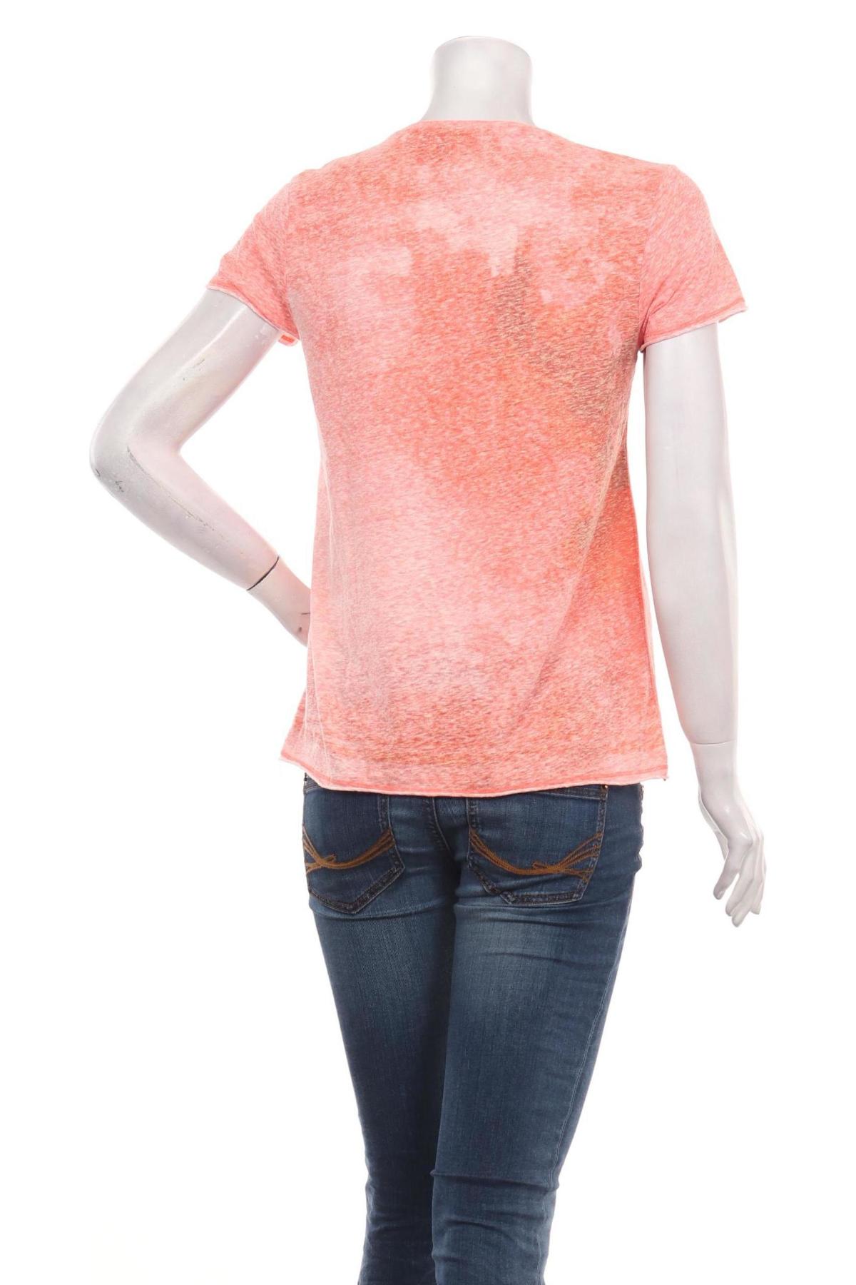 Тениска с щампа WE LOVE2