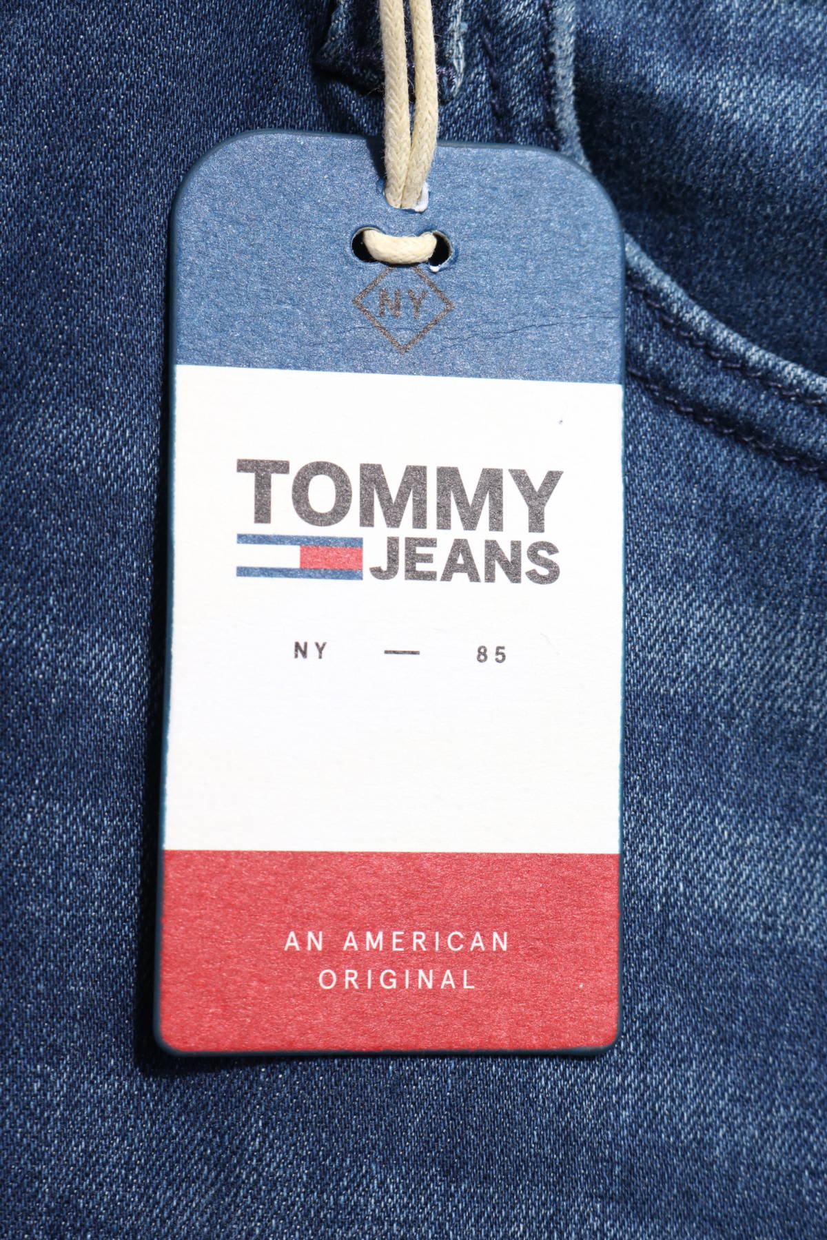 Дънки Tommy Hilfiger3 - Mania Дънки Tommy Hilfiger3