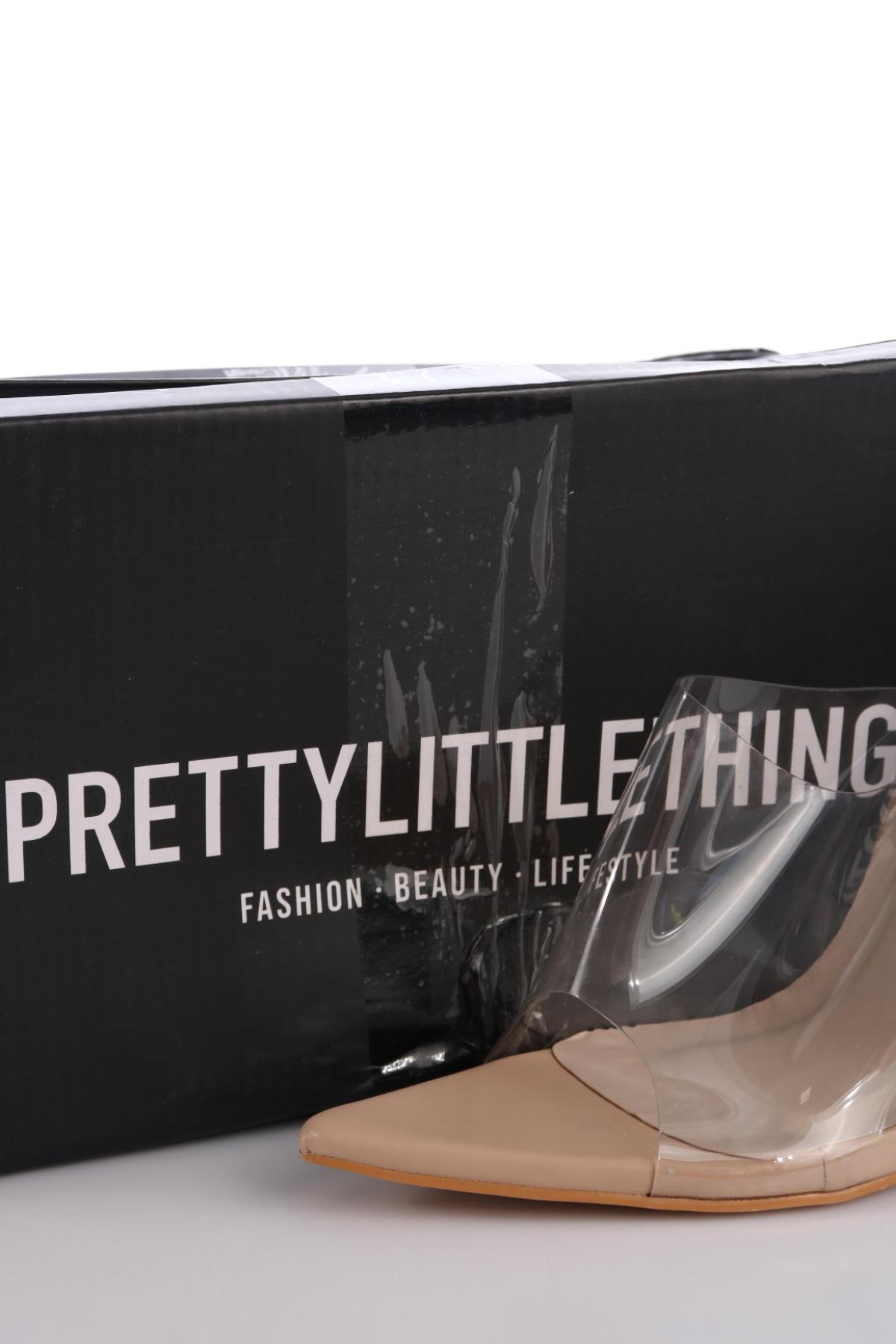 Чехли PRETTYLITTLETHING4