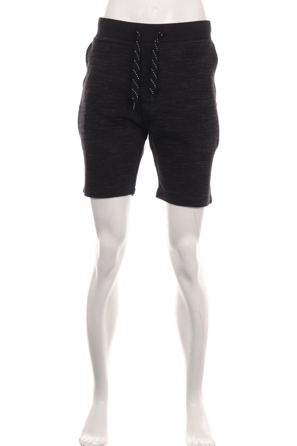 Спортни къси панталони Q/S DESIGNED BY S.OLIVER1