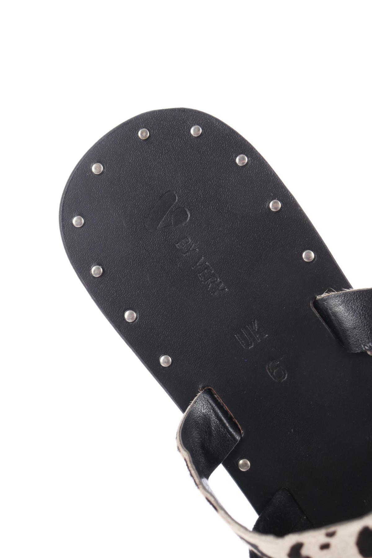 Чехли V BY VERY4