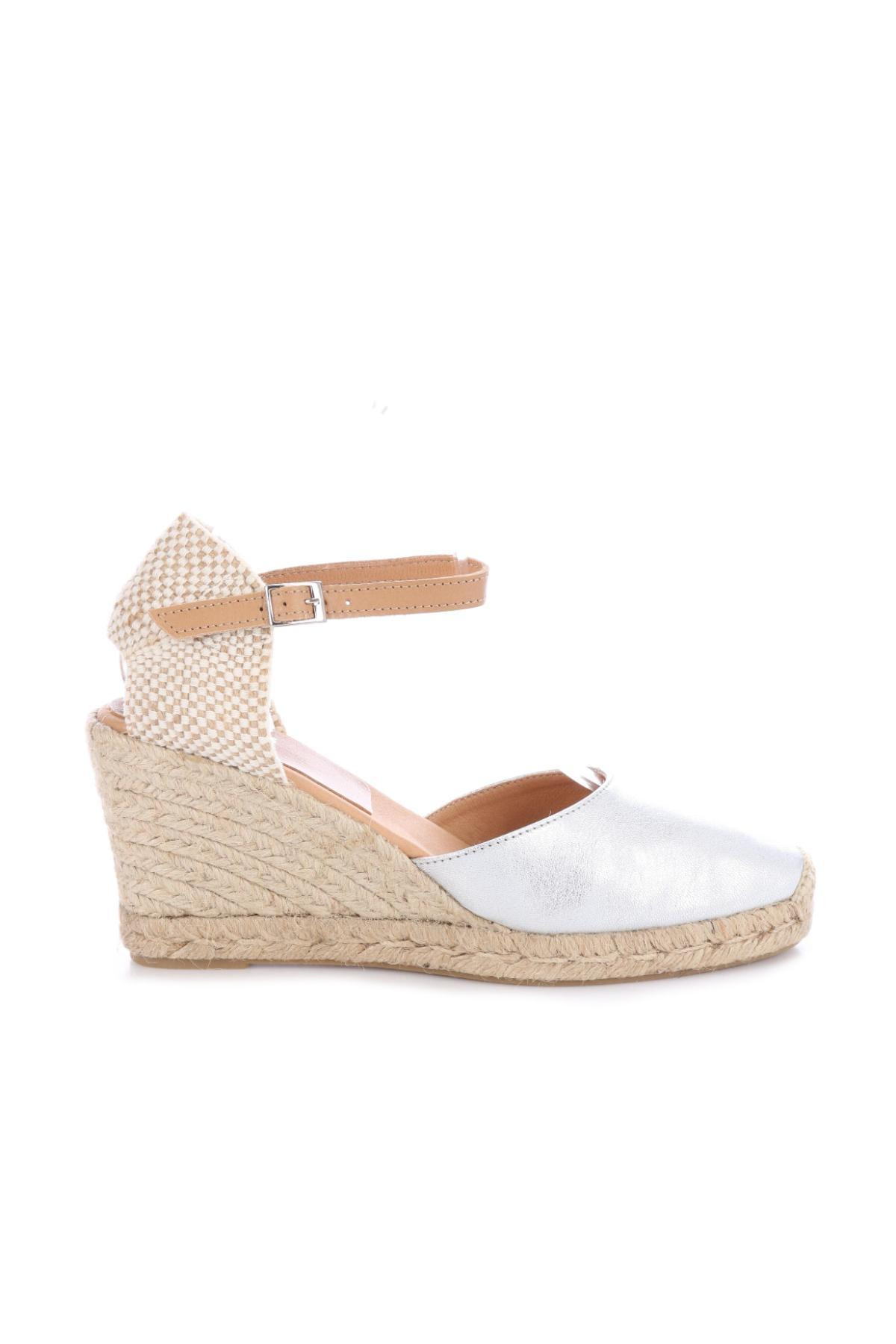 Обувки на ток KANNA1