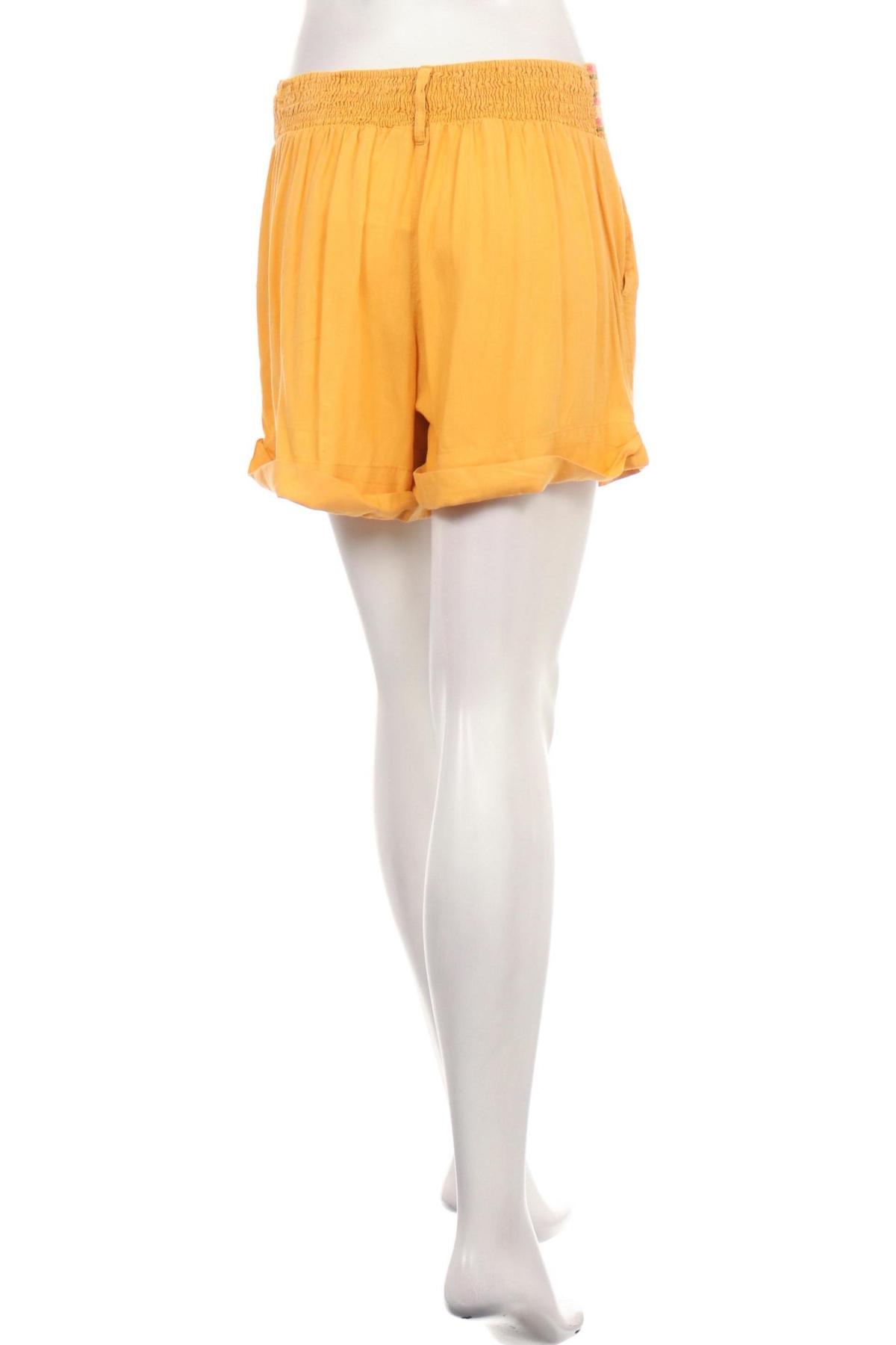 Къси панталони LILA2