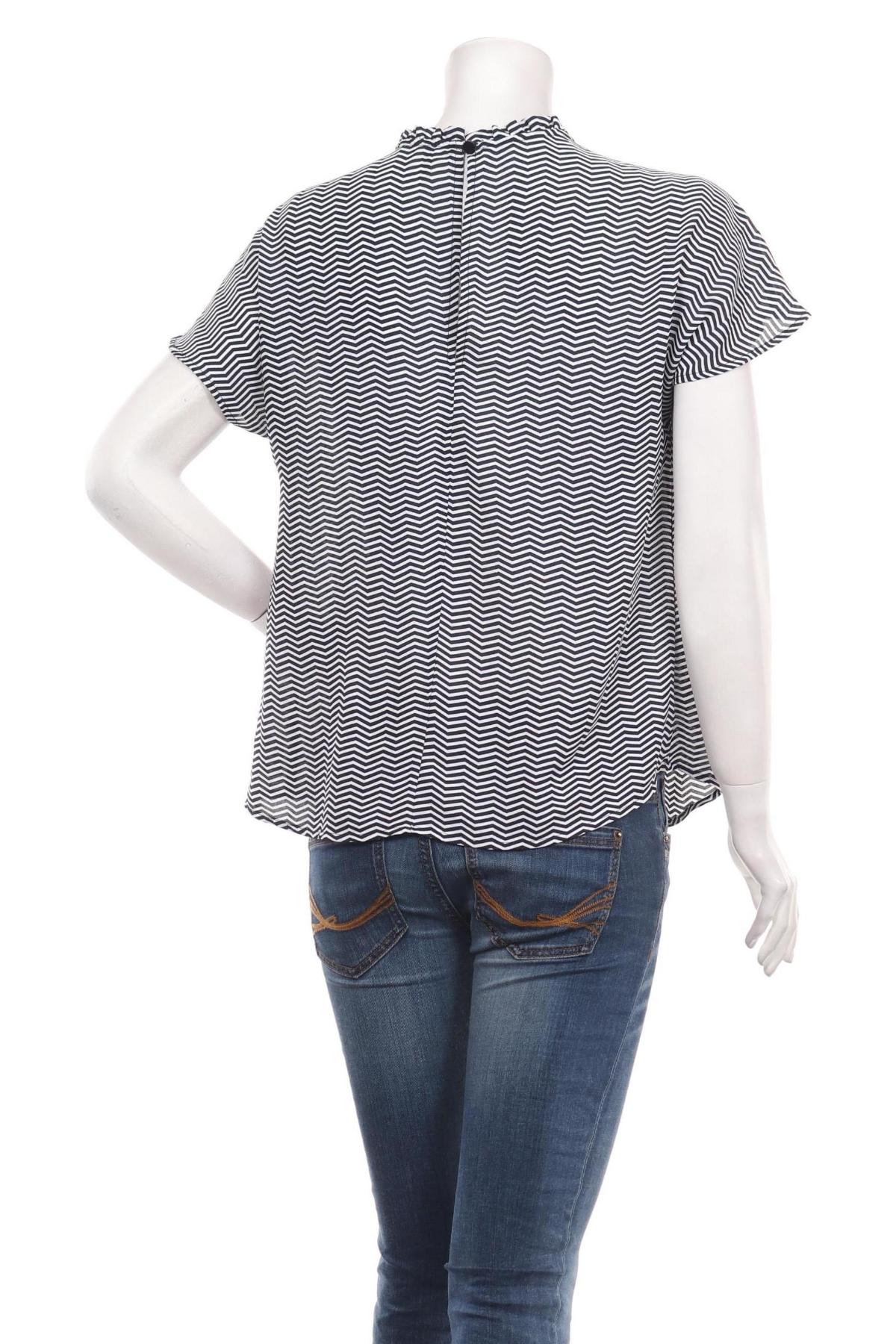 Блуза UNITED COLORS OF BENETTON2