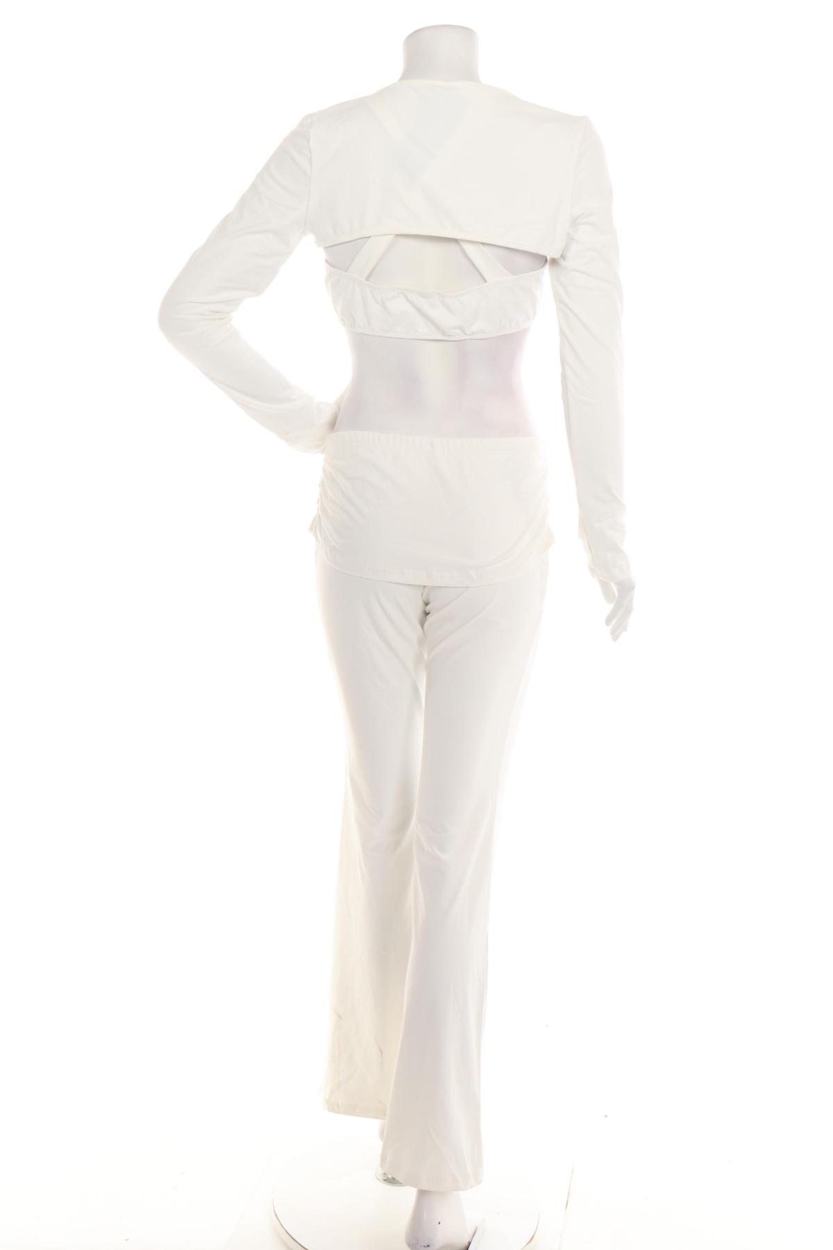 Костюм с панталон SHEIN2