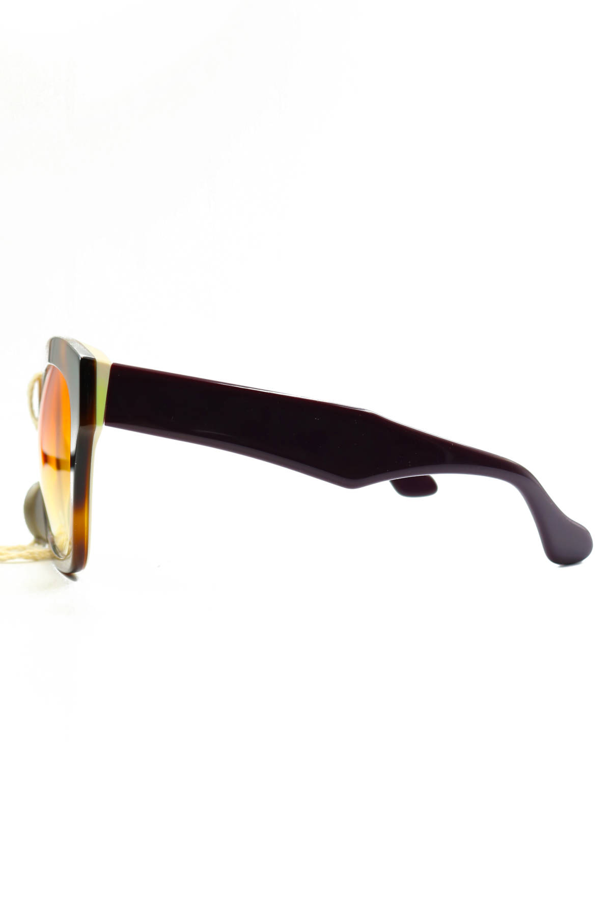 Слънчеви очила LEO STUDIO DESIGN3
