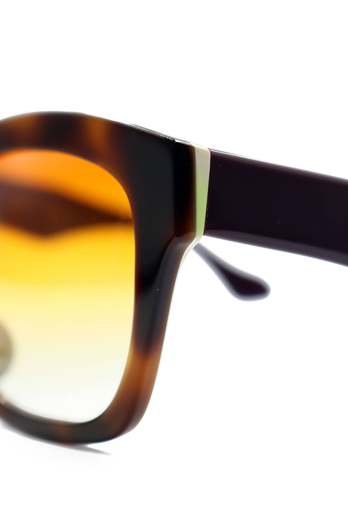 Слънчеви очила LEO STUDIO DESIGN4