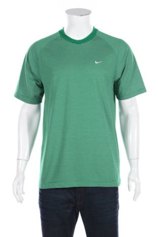 Спортна тениска Nike - Mania Спортна тениска Nike