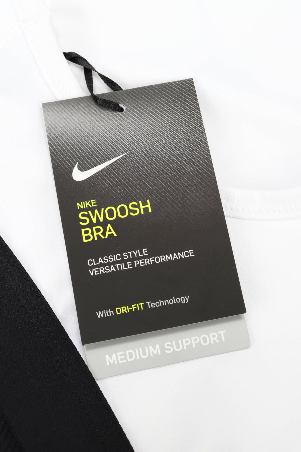 Спортно бюстие NIKE3 - Mania Спортно бюстие NIKE3