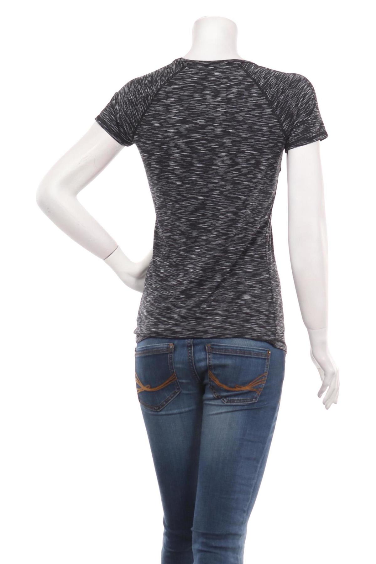 Спортна тениска NO NAME2