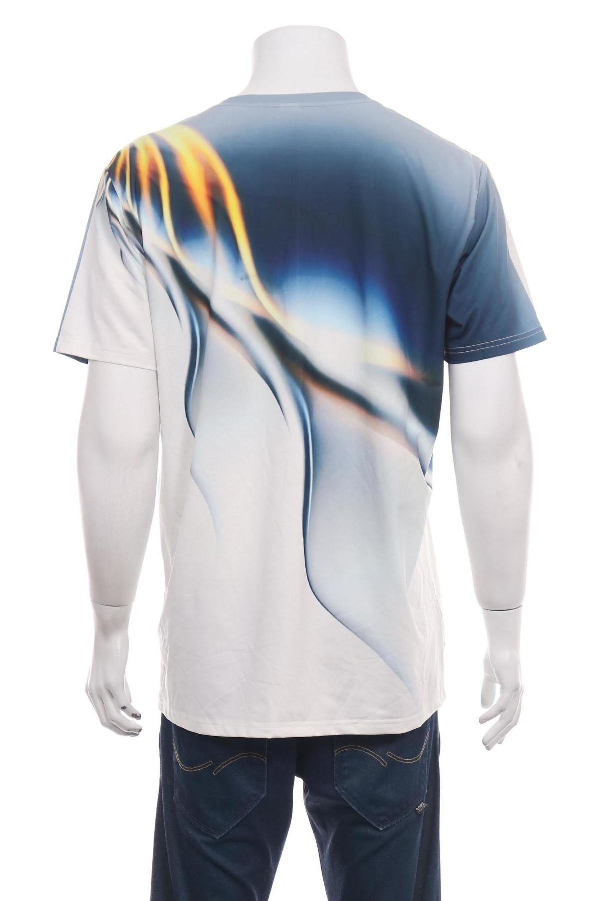 Спортна тениска NO NAME2