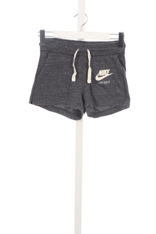 Pantaloni scurţi sport NIKE