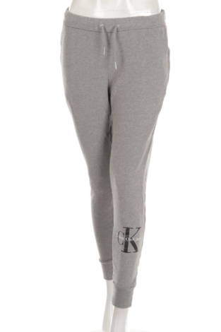 Спортно долнище CALVIN KLEIN JEANS - Mania Спортно долнище CALVIN KLEIN JEANS