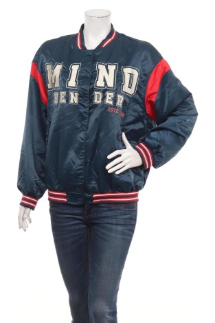 Спортно яке BERSHKA