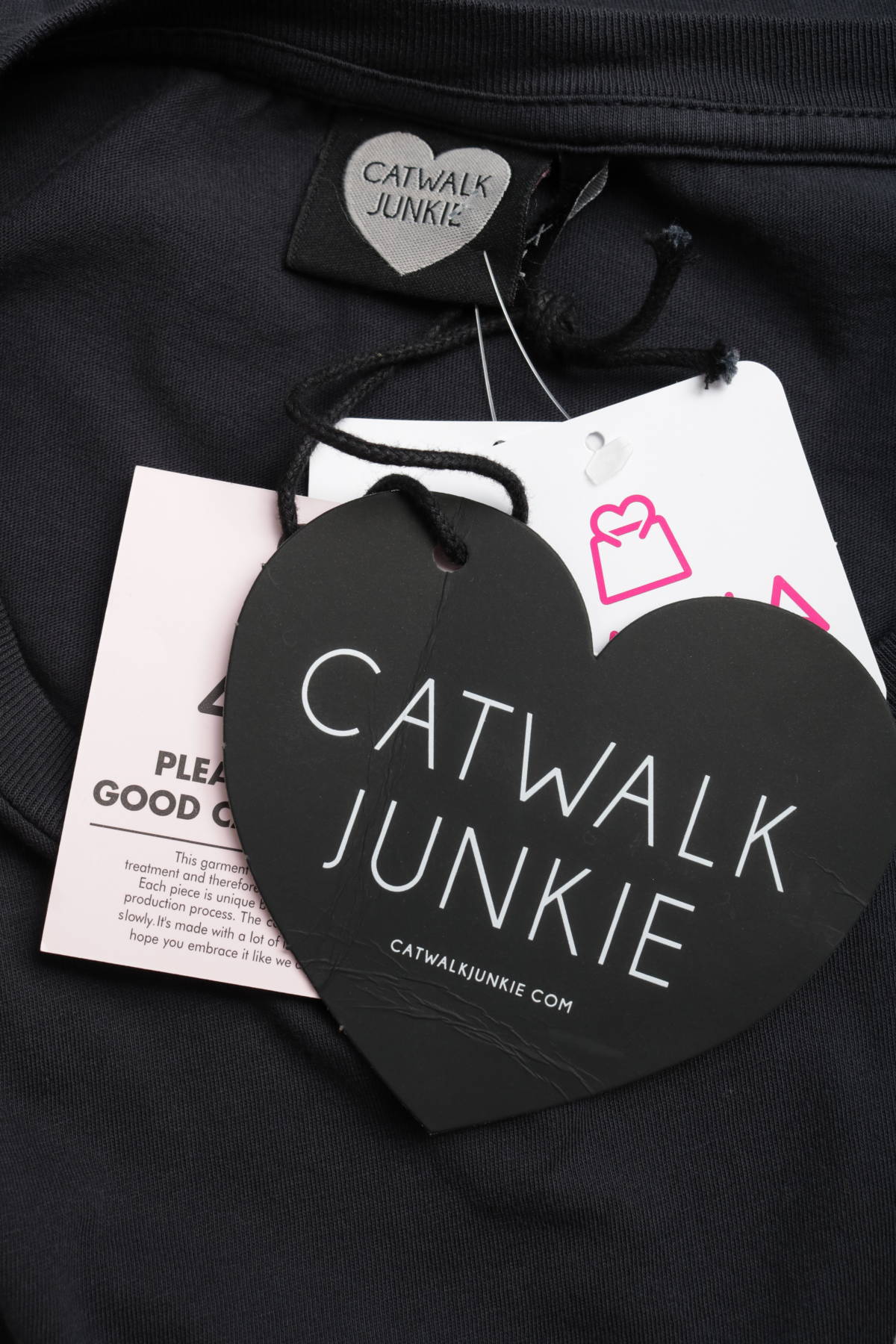 Тениска с щампа CAT WALK3