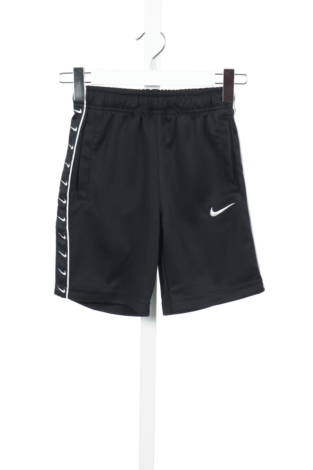 Детски къси панталони NIKE - Mania Детски къси панталони NIKE